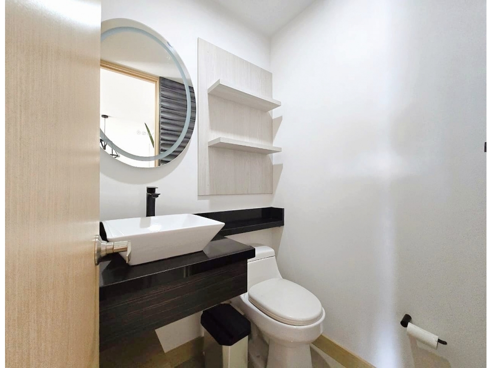Apartamento en arriendo en Castropol, Medellín · foto 8 de 15