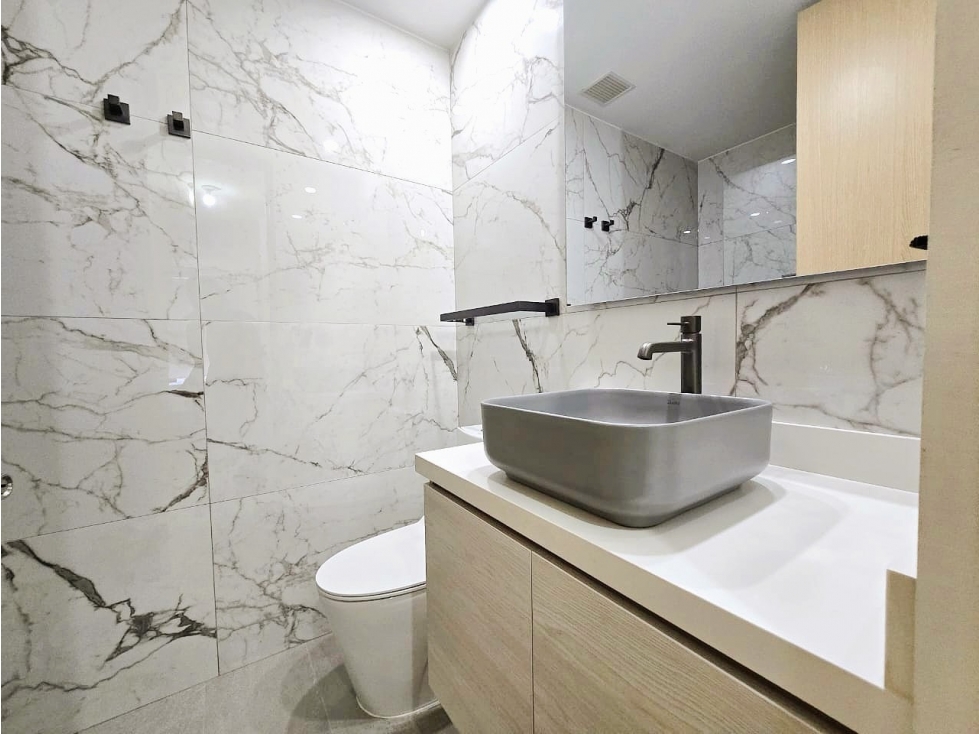 Apartamento en arriendo en Castropol, Medellín · foto 11 de 15