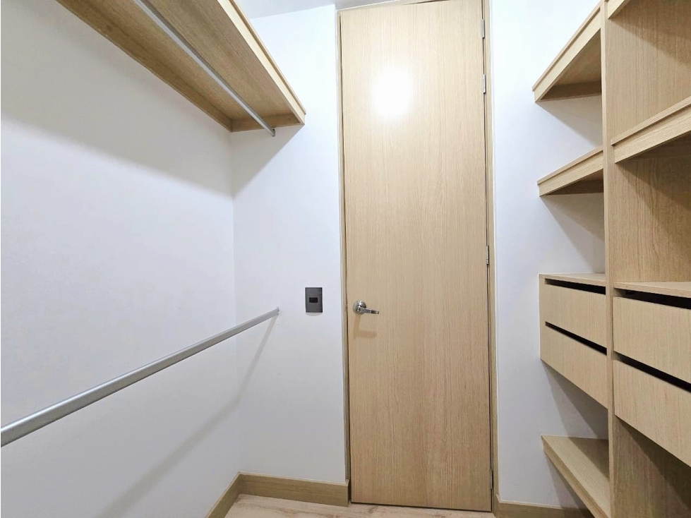 Apartamento en arriendo en Castropol, Medellín · foto 12 de 15