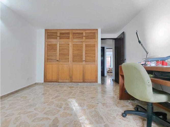 Apartamento de 3 alcobas en venta en Belén Rosales, Medellín, 162 m² · foto 14 de 24
