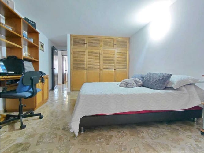 Apartamento de 3 alcobas en venta en Belén Rosales, Medellín, 162 m² · foto 18 de 24