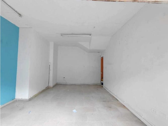 Local en arriendo en La Magnolia, Envigado, 35 m² · foto 2 de 4