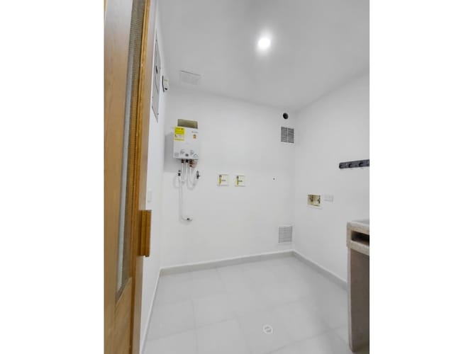 Apartamento de 3 alcobas en venta en Caminos De La Romeria, Sabaneta, 110 m² · foto 6 de 24