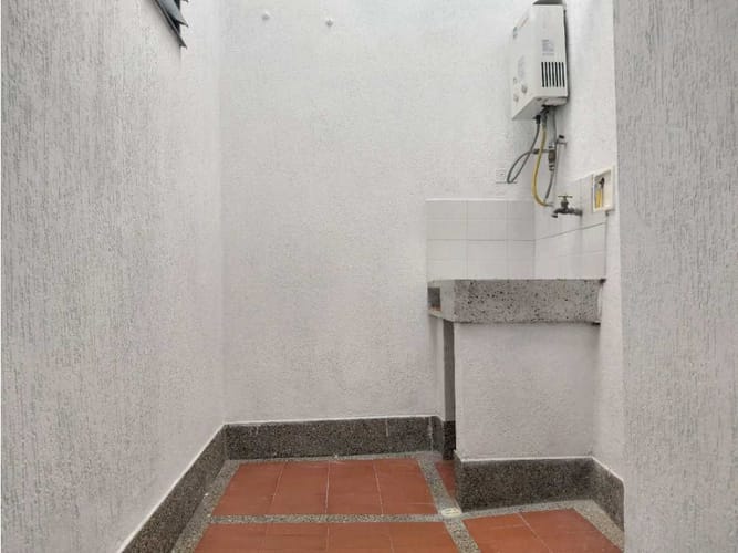 Apartamento de 2 alcobas en venta en Belén Aliadas, Medellín, 65 m² · foto 12 de 14