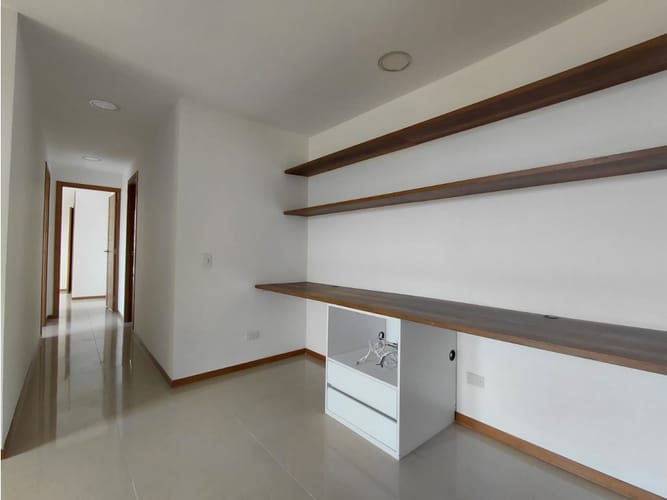 Apartamento de 3 alcobas en venta en Caminos De La Romeria, Sabaneta, 110 m² · foto 13 de 24
