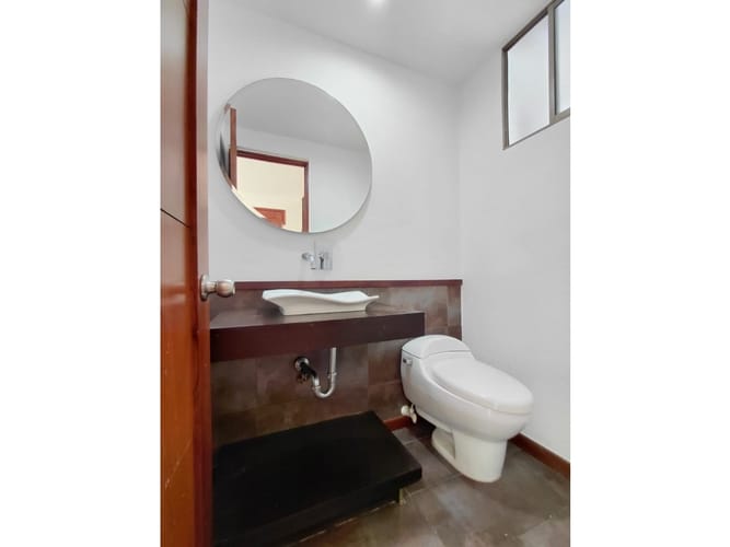 Casa de 4 alcobas en venta en Loma Del Chocho, Envigado, 269 m² · foto 9 de 24