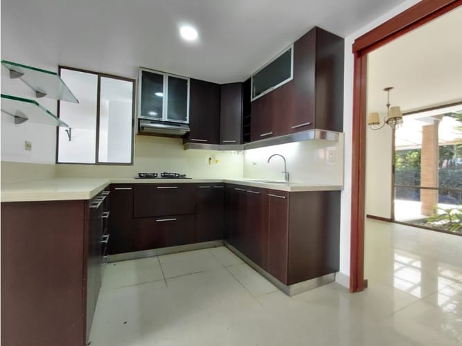 Casa de 4 alcobas en venta en Loma Del Chocho, Envigado, 269 m² · foto 13 de 24