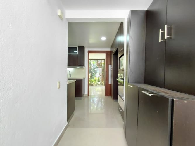 Casa de 4 alcobas en venta en Loma Del Chocho, Envigado, 269 m² · foto 14 de 24