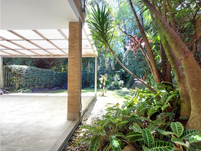 Casa de 4 alcobas en venta en Loma Del Chocho, Envigado, 269 m² · foto 20 de 24