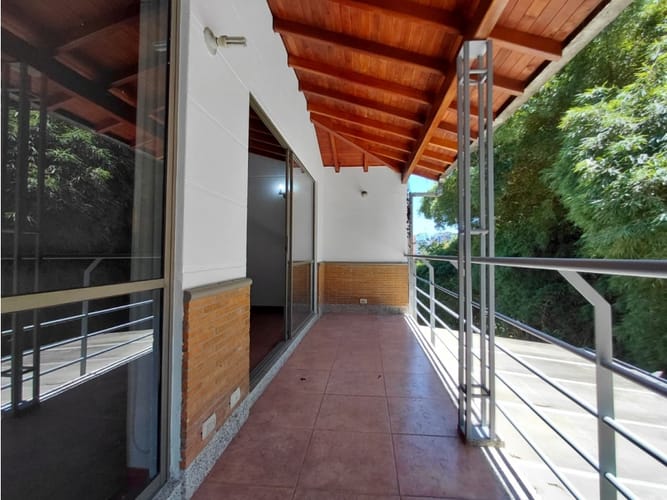 Casa de 4 alcobas en venta en Loma Del Chocho, Envigado, 269 m² · foto 24 de 24