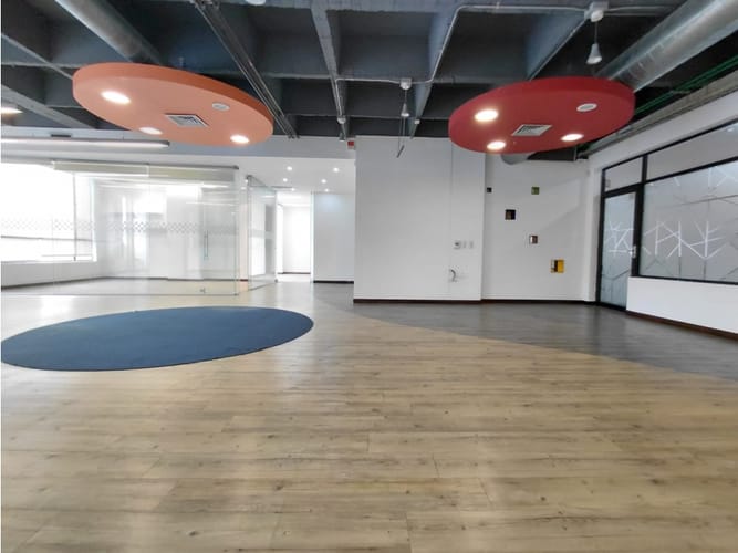 Oficina en arriendo en Alejandria, Medellín, 203 m² · foto 3 de 12