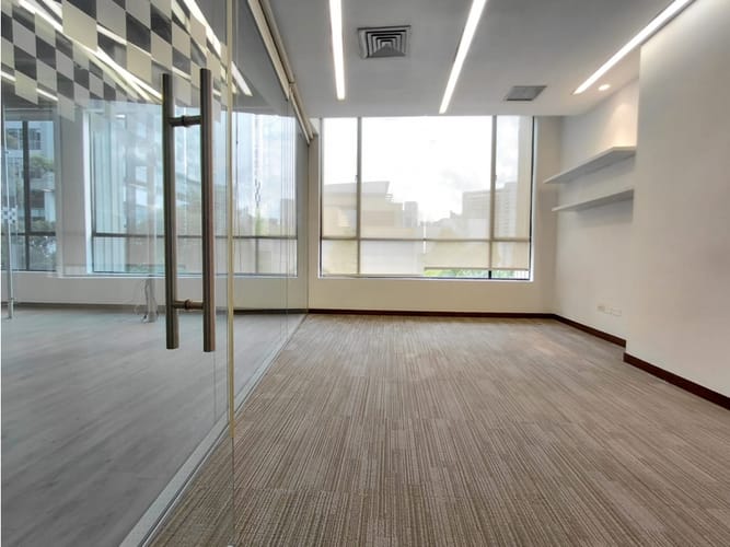 Oficina en arriendo en Alejandria, Medellín, 203 m² · foto 6 de 12