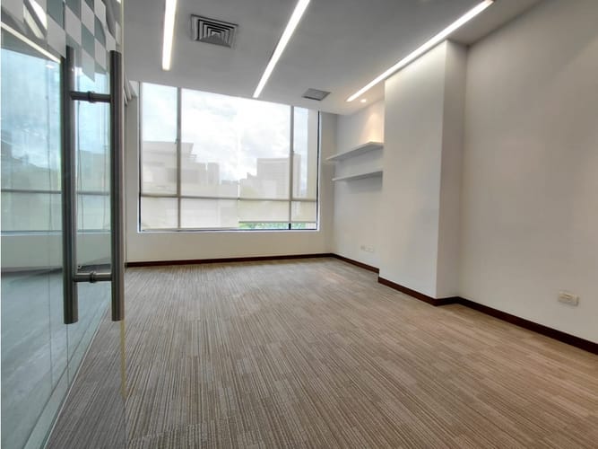 Oficina en arriendo en Alejandria, Medellín, 203 m² · foto 7 de 12