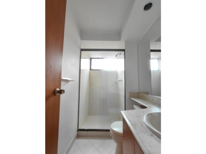 Apartamento de 3 alcobas en venta en El Poblado, Medellín, 114 m² · foto 19 de 24