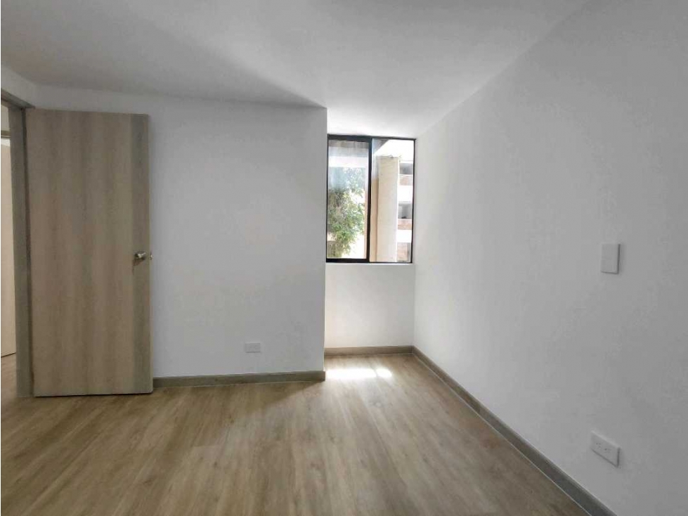 Apartamento en venta en Zuñiga, Envigado · foto 12 de 24