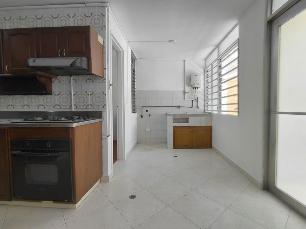 Apartamento en arriendo en Laureles, Medellín · foto 4 de 24