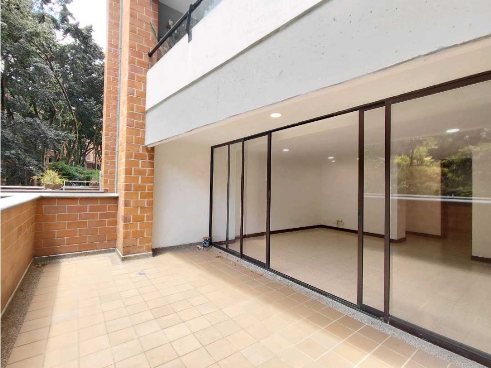 Apartamento en venta en El Poblado, Medellín · foto 3 de 24