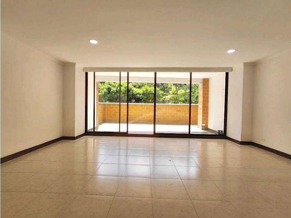 Apartamento en venta en El Poblado, Medellín · foto 5 de 24