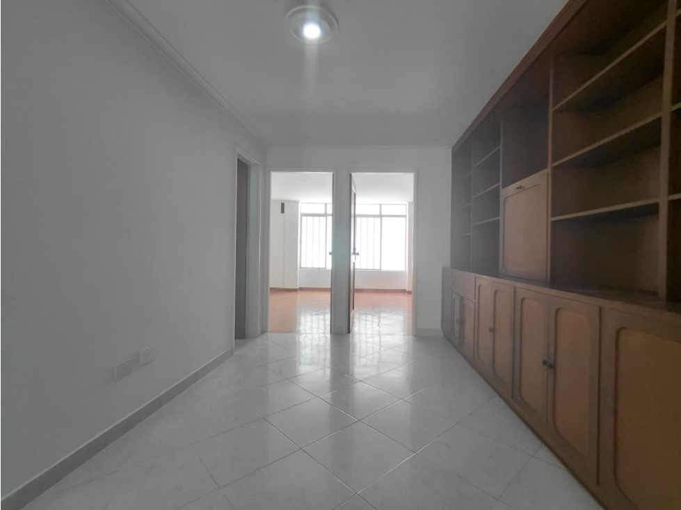 Apartamento en arriendo en Laureles, Medellín · foto 12 de 24