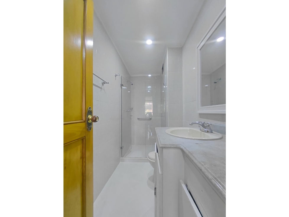 Apartamento en arriendo en Laureles, Medellín · foto 17 de 24