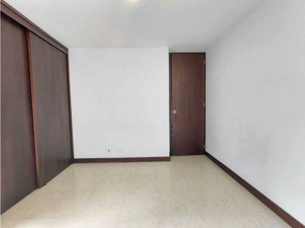 Apartamento en venta en El Poblado, Medellín · foto 18 de 24