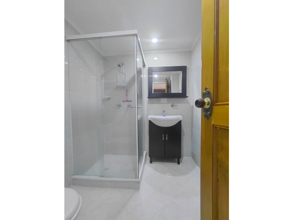 Apartamento en arriendo en Laureles, Medellín · foto 23 de 24