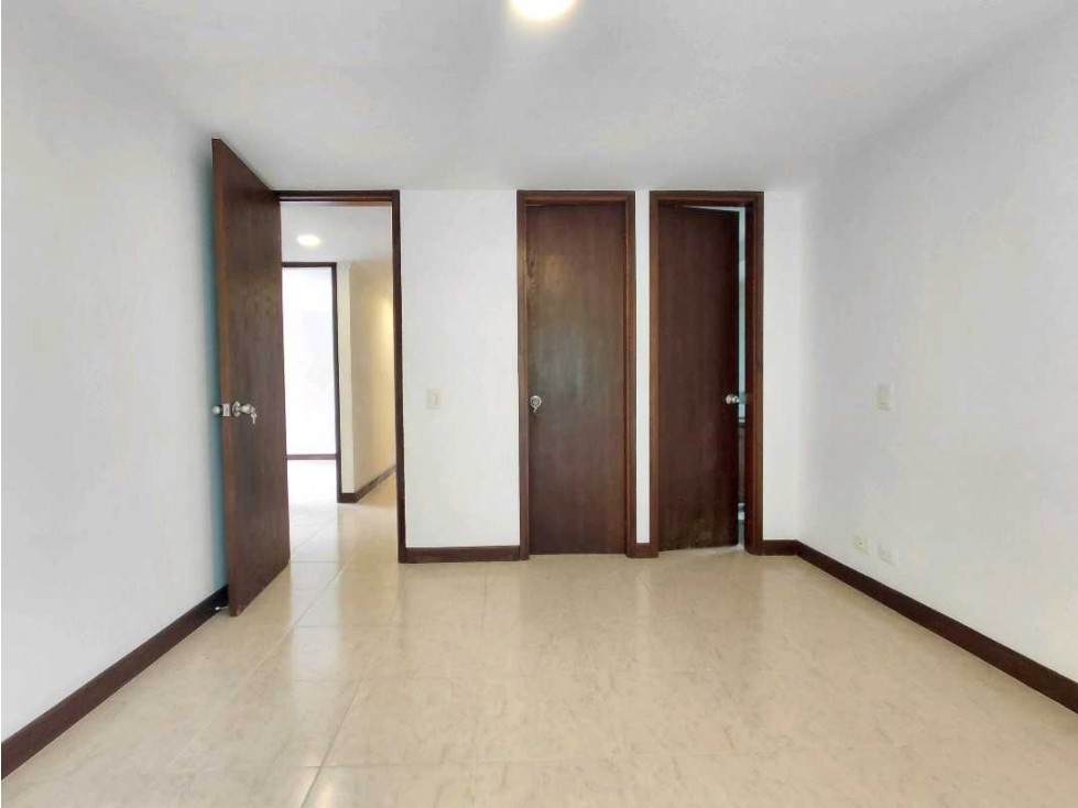 Apartamento en venta en El Poblado, Medellín · foto 21 de 24