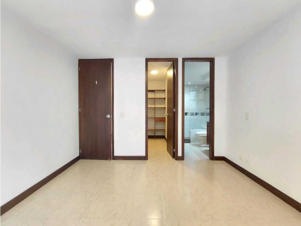 Apartamento en venta en El Poblado, Medellín · foto 22 de 24