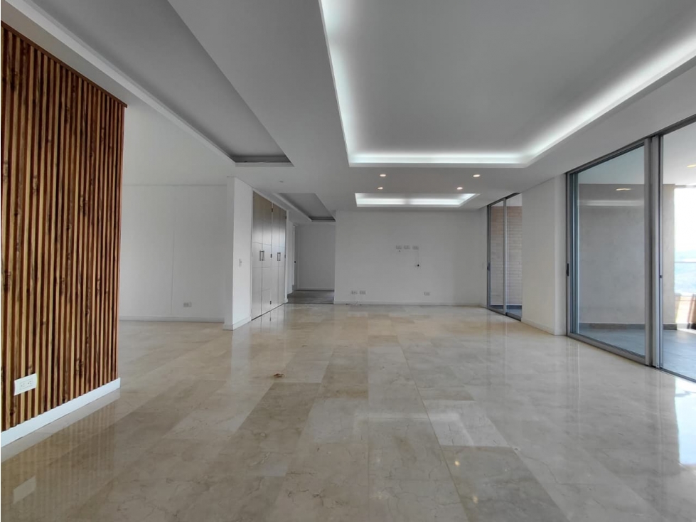 Apartamento en arriendo en El Poblado, Medellín · foto 2 de 24