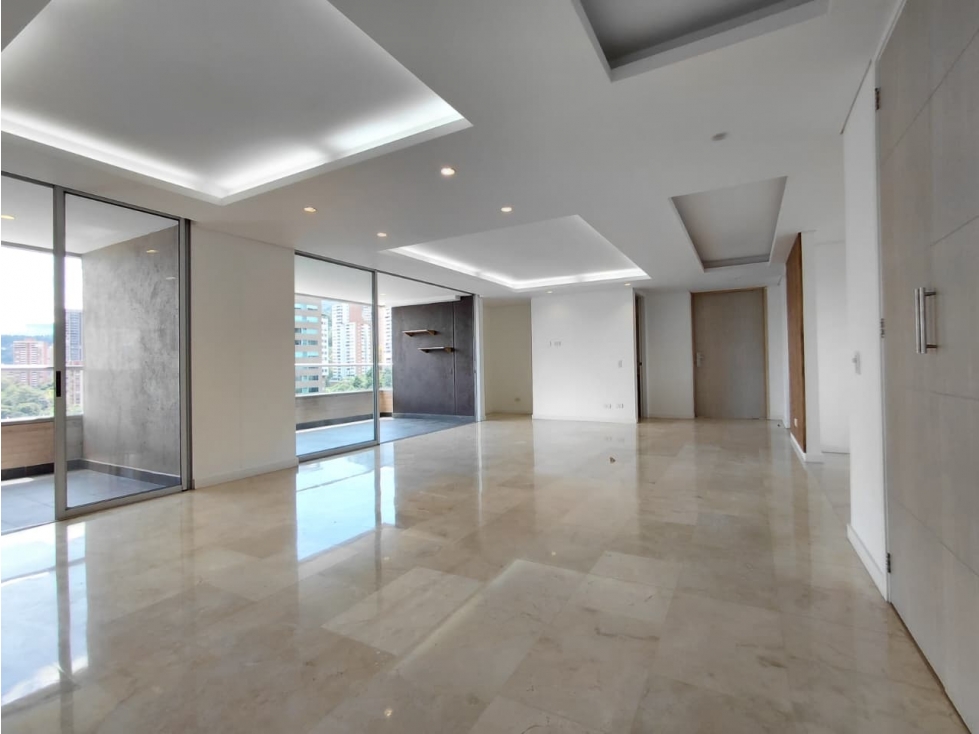 Apartamento en arriendo en El Poblado, Medellín · foto 5 de 24