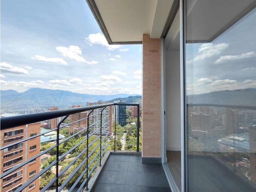 Apartamento en arriendo en El Poblado, Medellín · foto 8 de 24