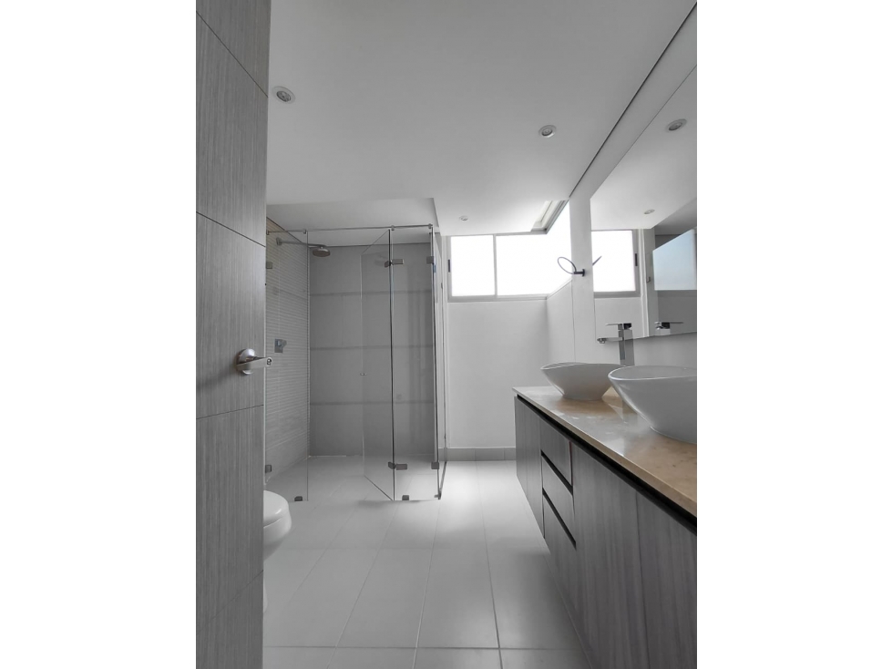 Apartamento en arriendo en El Poblado, Medellín · foto 21 de 24