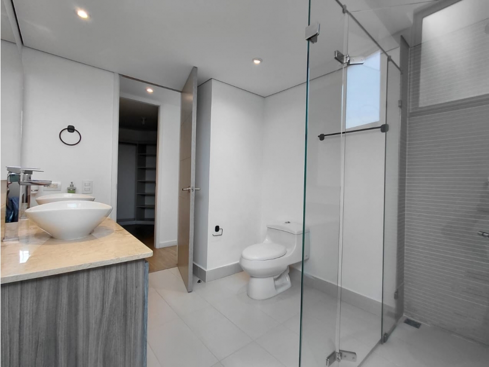 Apartamento en arriendo en El Poblado, Medellín · foto 22 de 24