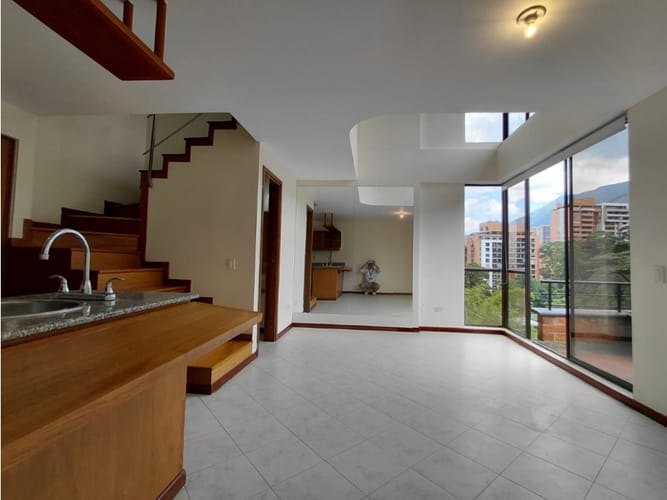 Apartamento de 1 alcoba en arriendo en Los Balsos, Medellín, 48 m² · foto 2 de 19