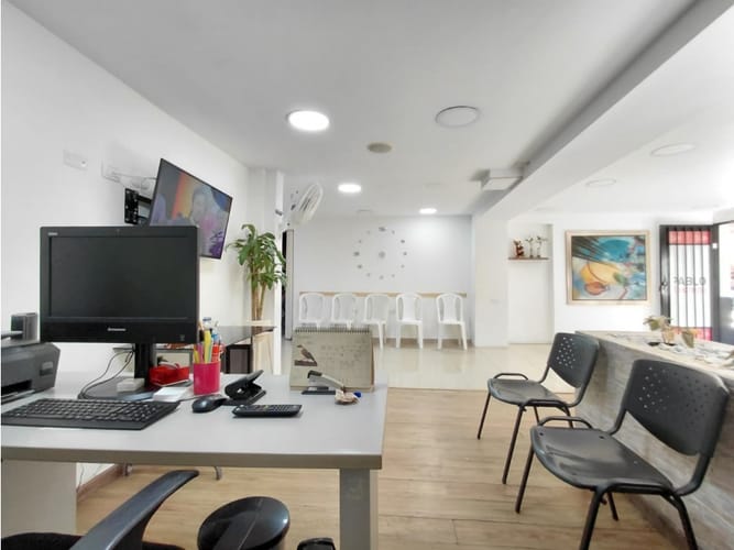 Local en venta en Bucarest, Envigado, 128 m² · foto 7 de 17