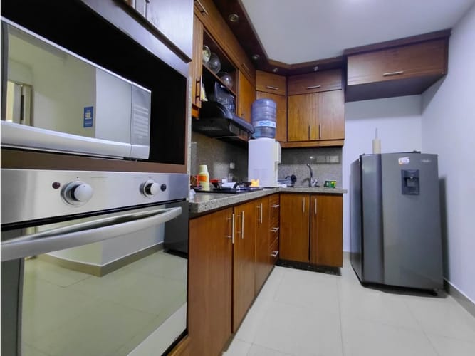 Local en venta en Bucarest, Envigado, 128 m² · foto 11 de 17
