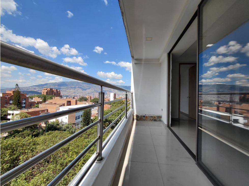 Apartamento en venta en La Almeria, Medellín · foto 12 de 24