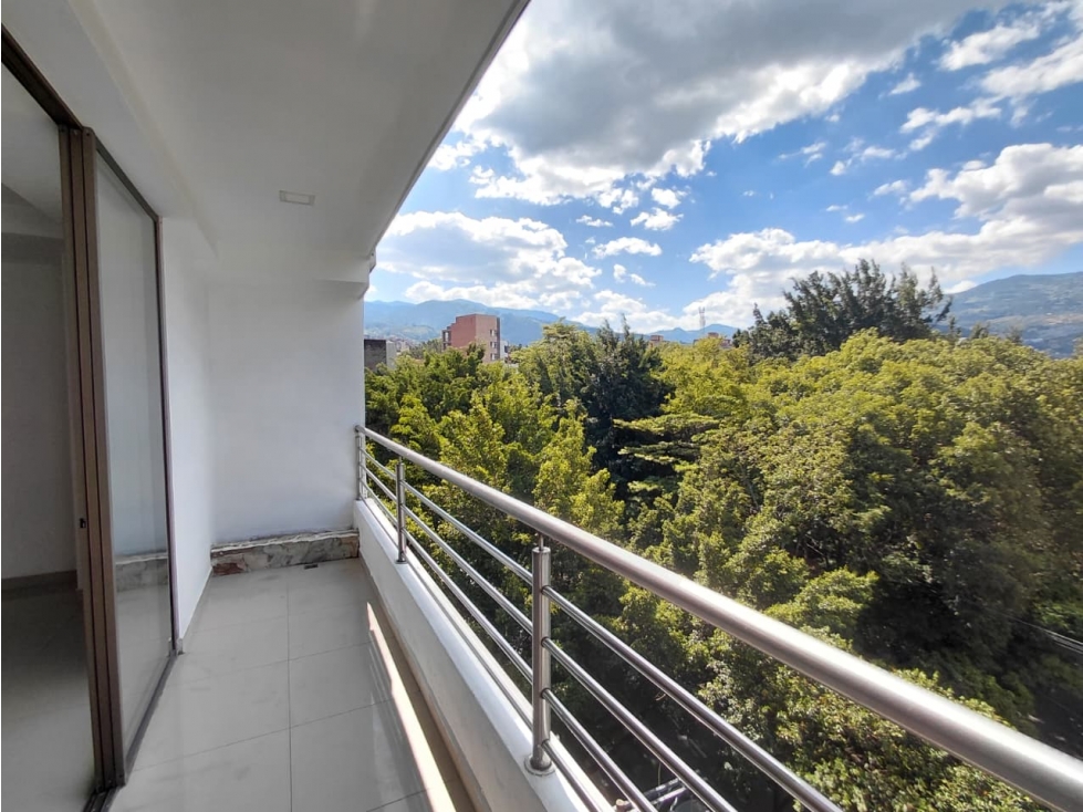 Apartamento en venta en La Almeria, Medellín · foto 14 de 24