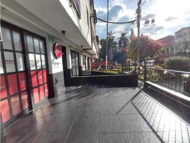 Local en venta en Bucarest, Envigado, 128 m² · foto 16 de 17