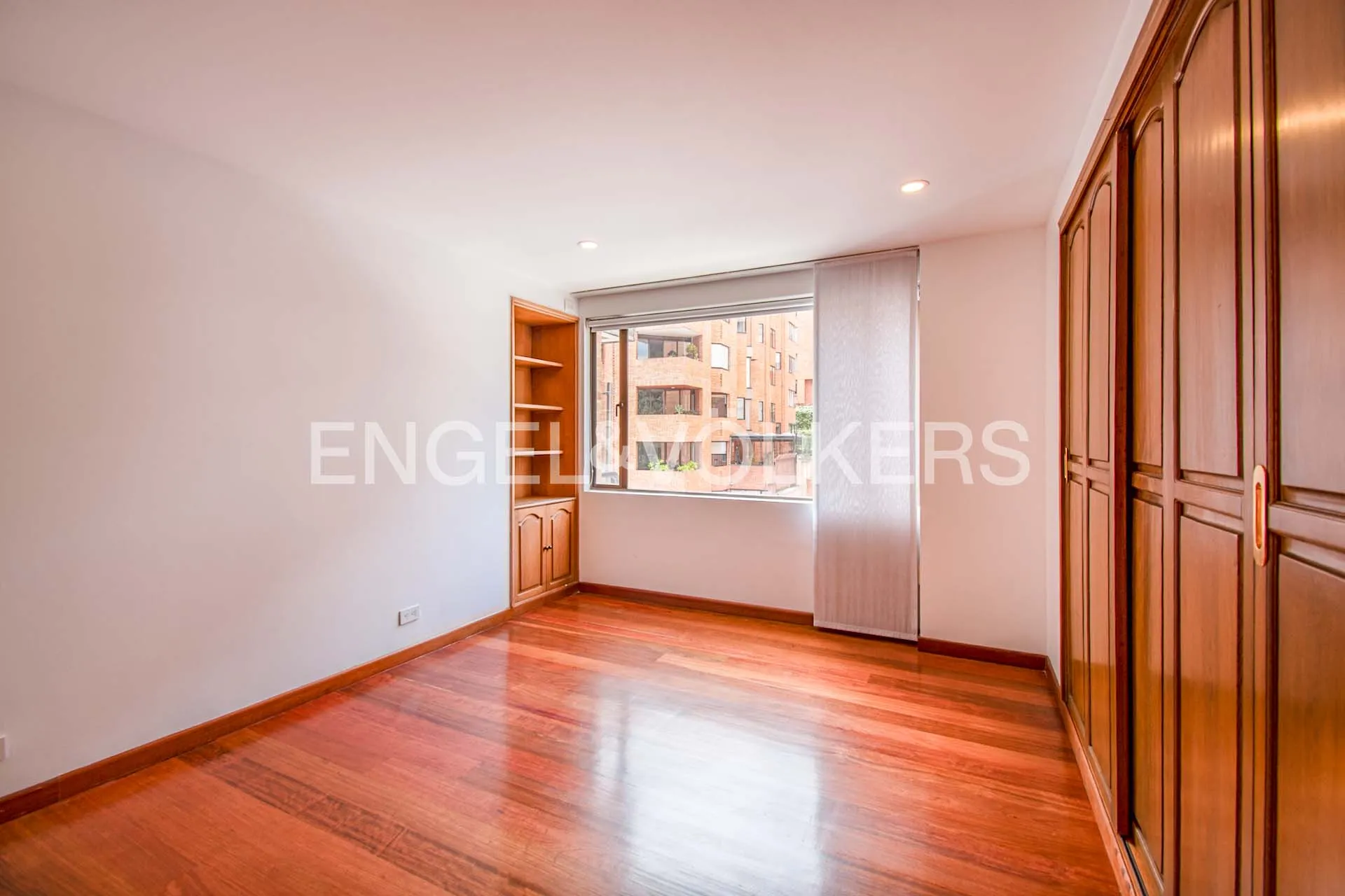 Apartamento en venta en Los Rosales, Bogotá · foto 19 de 19