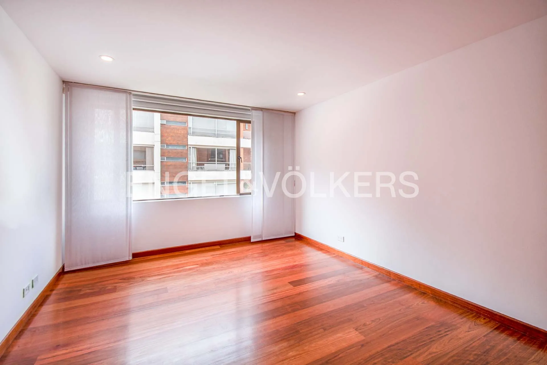 Apartamento en venta en Los Rosales, Bogotá · foto 17 de 19