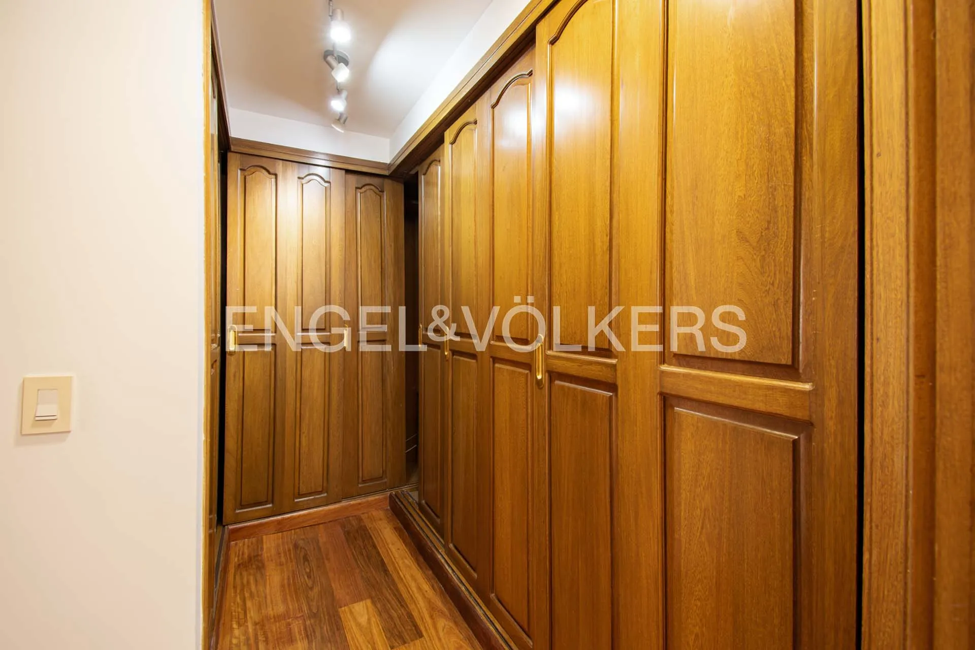 Apartamento en venta en Los Rosales, Bogotá · foto 15 de 19