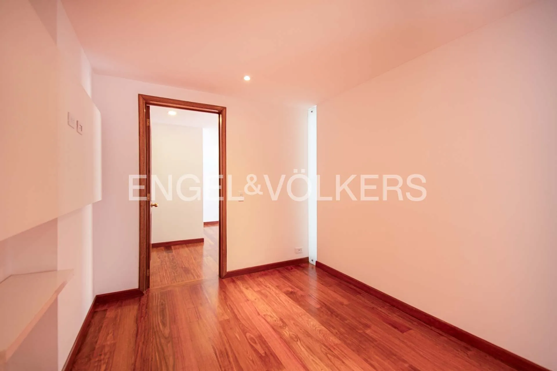 Apartamento en venta en Los Rosales, Bogotá · foto 11 de 19