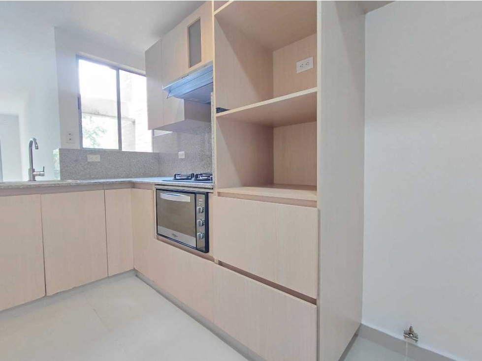 Apartamento en arriendo en Loma Del Escobero, Envigado · foto 5 de 21