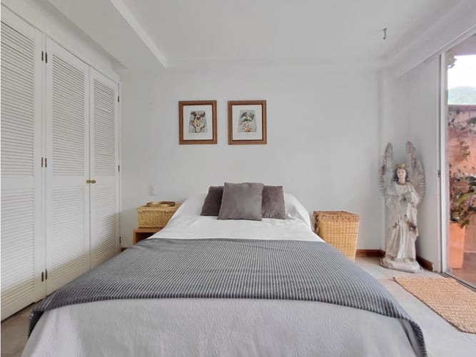 Casa de 5 alcobas en venta en La Inmaculada, Envigado, 194 m² · foto 17 de 24