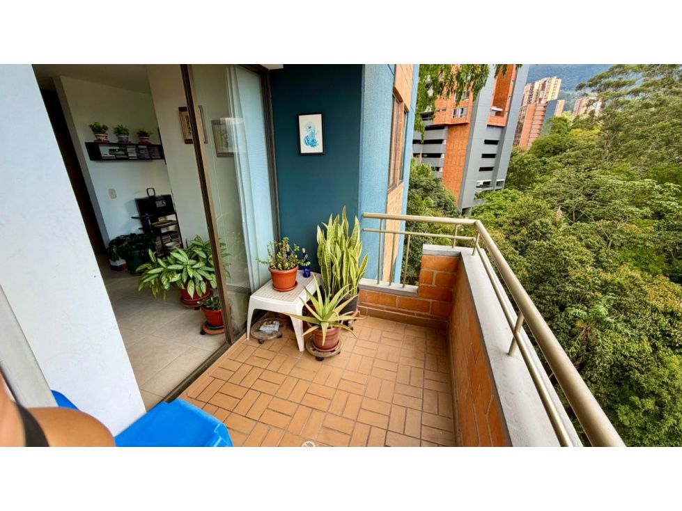 Apartamento en venta en Zona Centro, Envigado · foto 2 de 24