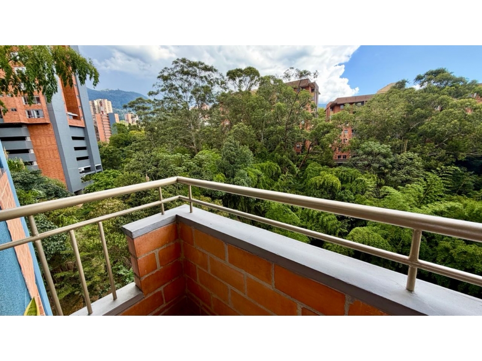 Apartamento en venta en Zona Centro, Envigado · foto 4 de 24