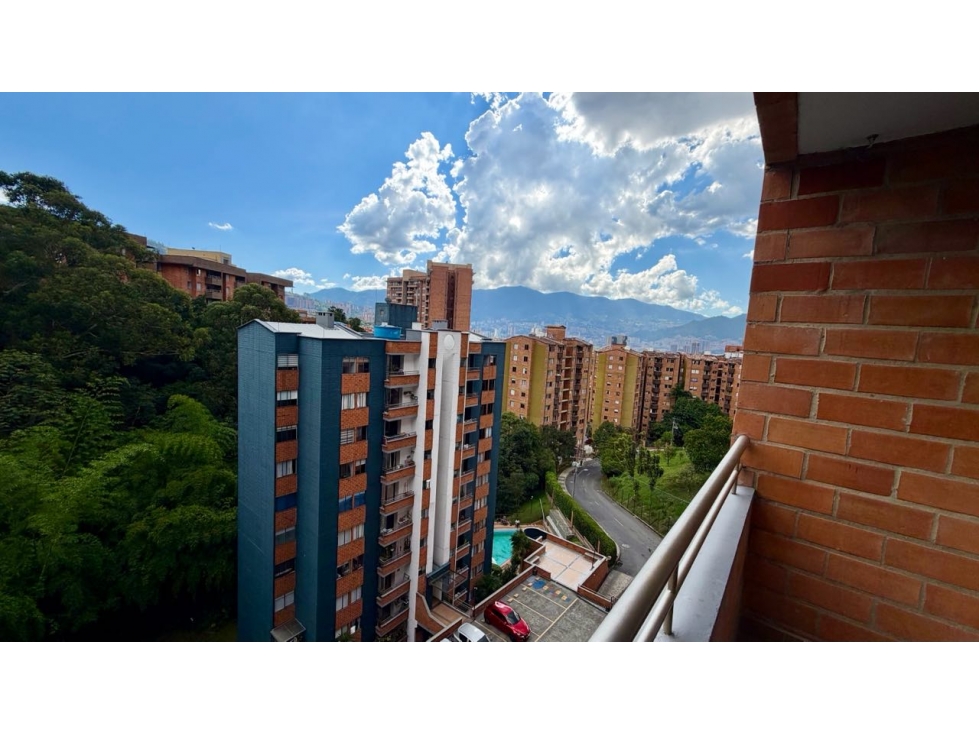 Apartamento en venta en Zona Centro, Envigado · foto 7 de 24