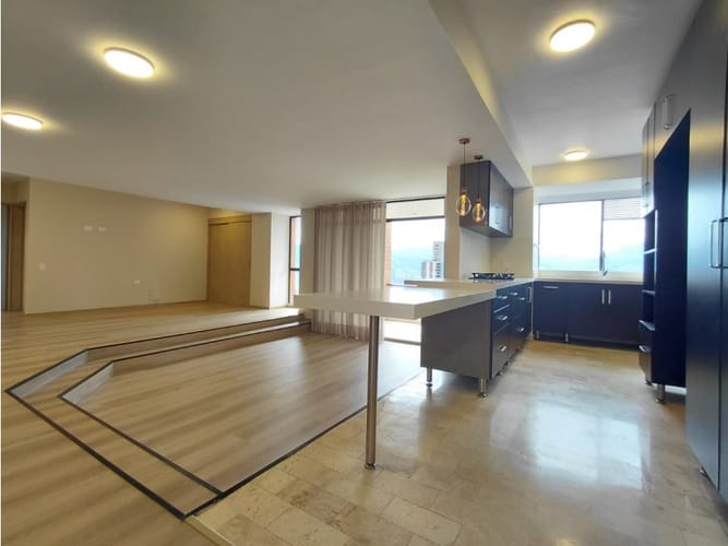 Apartamento de 3 alcobas en arriendo en San Lucas, Medellín, 170 m² · foto 8 de 24