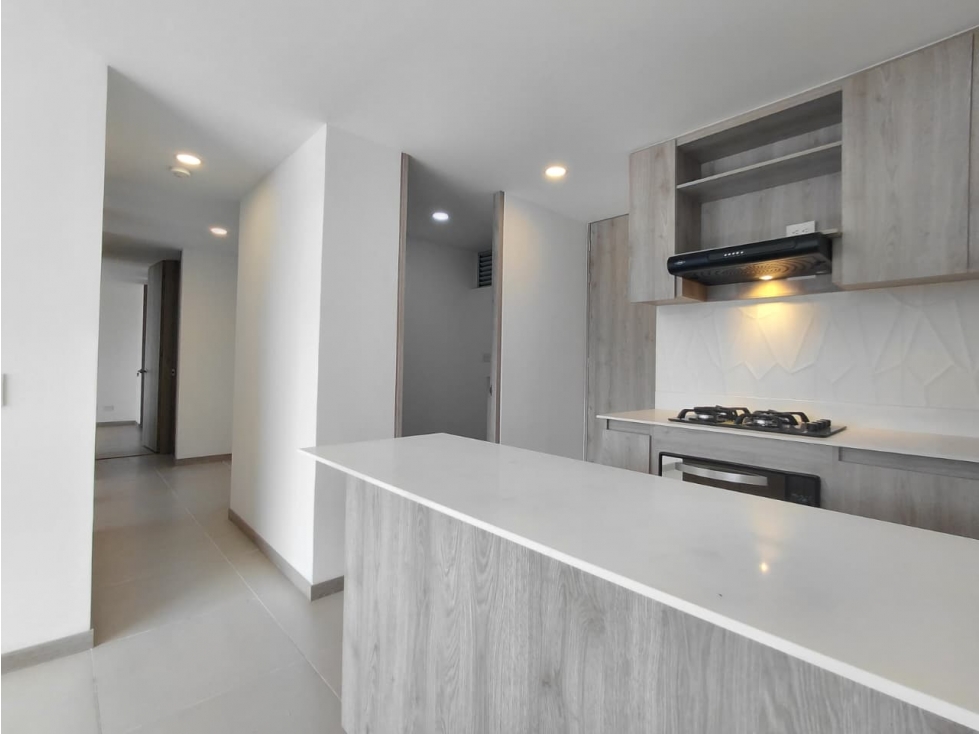 Apartamento en venta en Zona Industrial No. 1, Itagüí · foto 5 de 24